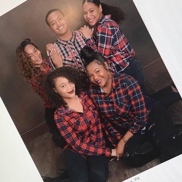 Meet your Posher, Najla - Picture 1 of 1